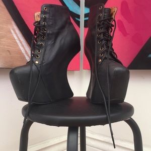 JEFFREY CAMPBELL NIGHTLITAS 🌚 in BLACK 🖤